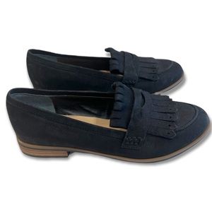 Franco Fortini  “Landry” nubuck suede penny loafer w/ fringe vamp slide on